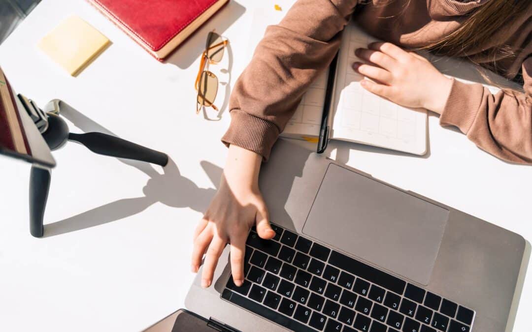 E-Trader Licence Dubai 2025: How to Apply, Costs, Permitted Activities & Success Stories